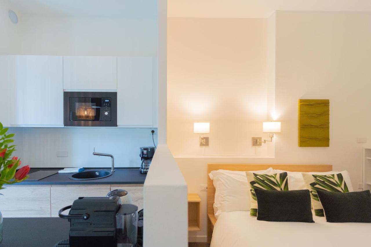 Enchanted Como Lake - Tremezzo Apartments By Rent All Como Ngoại thất bức ảnh